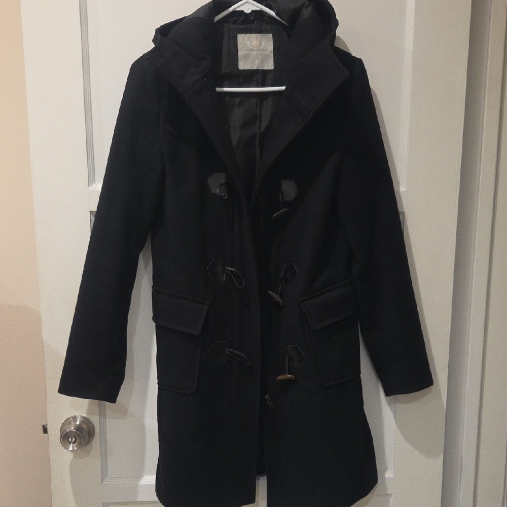 Vintage Foreign Exchange Women's Black hooded duffle coat with toggles